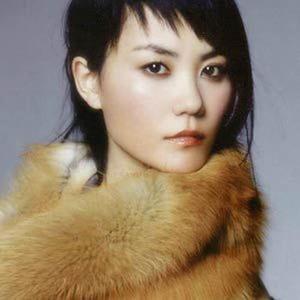 天空(熱度:68)由Rose Zhou Hong翻唱，原唱歌手王菲